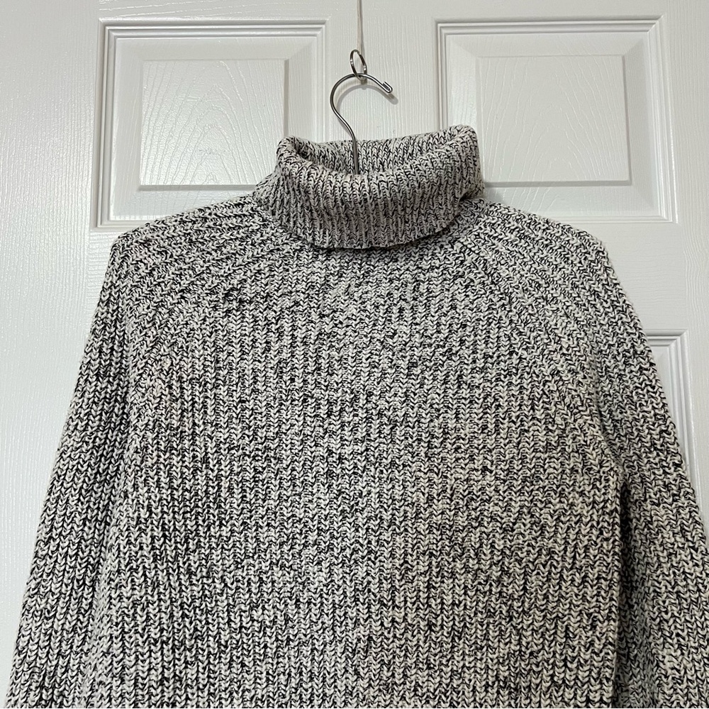 Roots Gray Speckle Knit Cotton Blend Snowy Fox Turtleneck Sweater - Sz XS - Picture 9 of 15